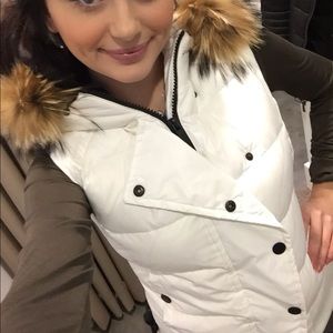 BCBG White Puffer Vest with Rabbit Fur Trim